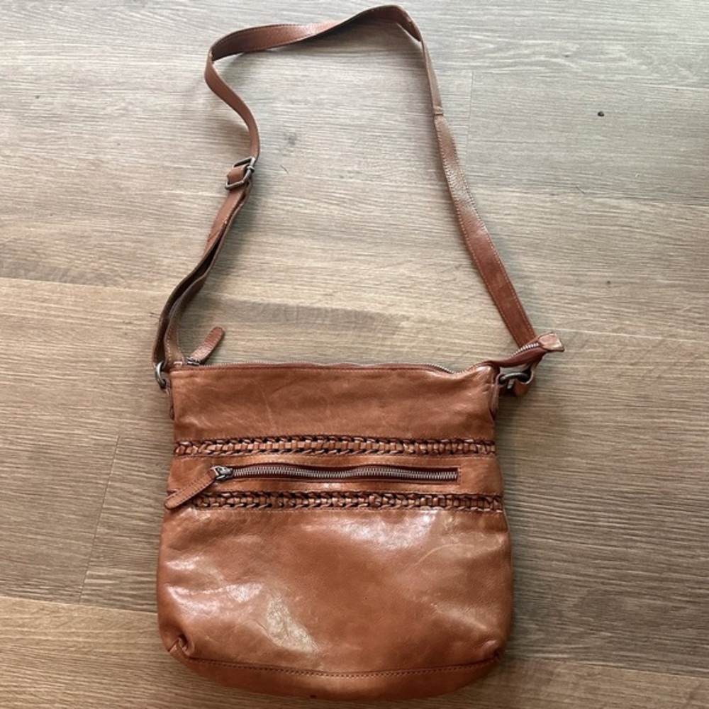 Vilenca Holland Leather Woven Shoulder Bag Adjustable Strap Tote